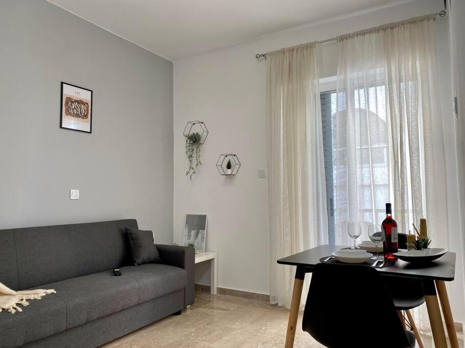 Modern & Cozy Apartment In The Heart Of Kos '9' Екстериор снимка